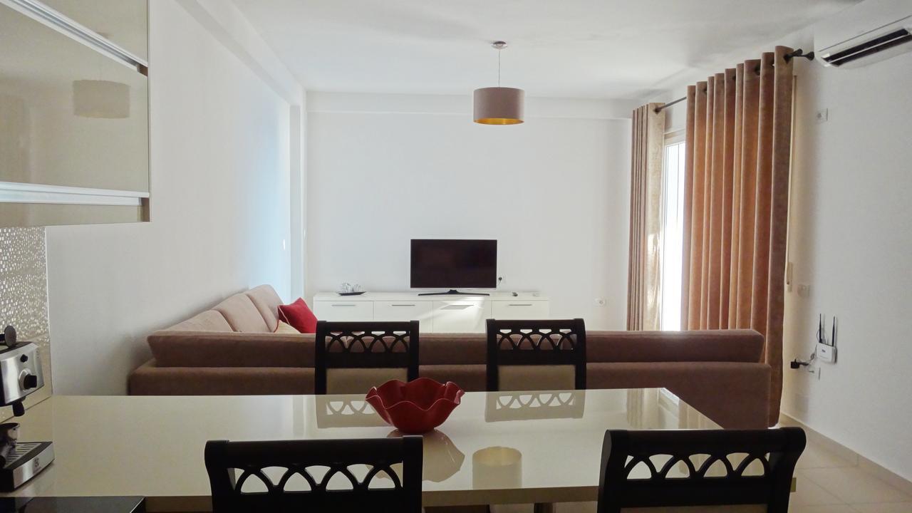 Apartments In White Residence Саранда Екстер'єр фото