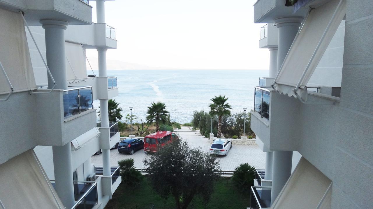 Apartments In White Residence Саранда Екстер'єр фото
