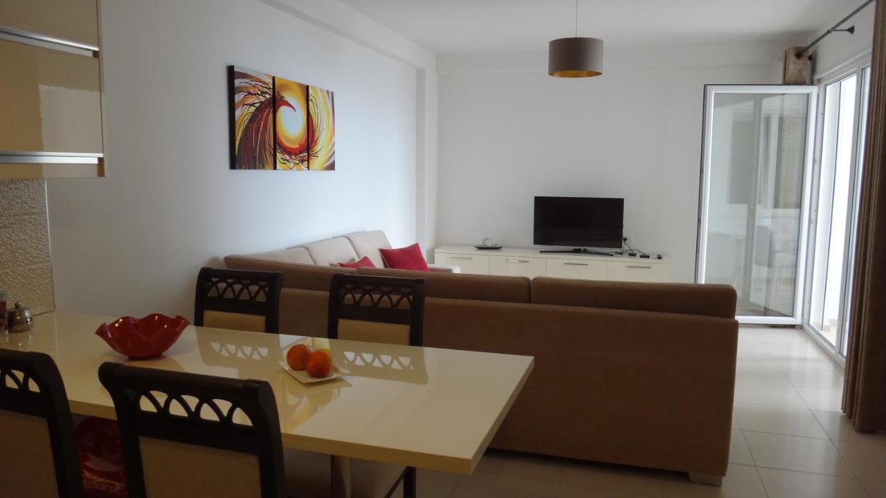Apartments In White Residence Саранда Екстер'єр фото